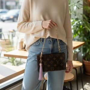 Louis Vuitton Monogram Pouch